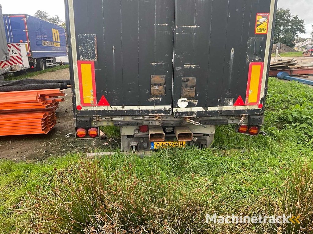 Schmitz - SCS Sliding tarpaulin trailer - Semi-trailer
