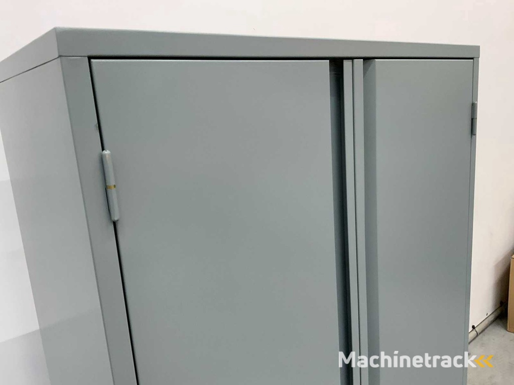 Povag - Behälterstreifenschrank gefüllt mit 340 Vorratsbehältern