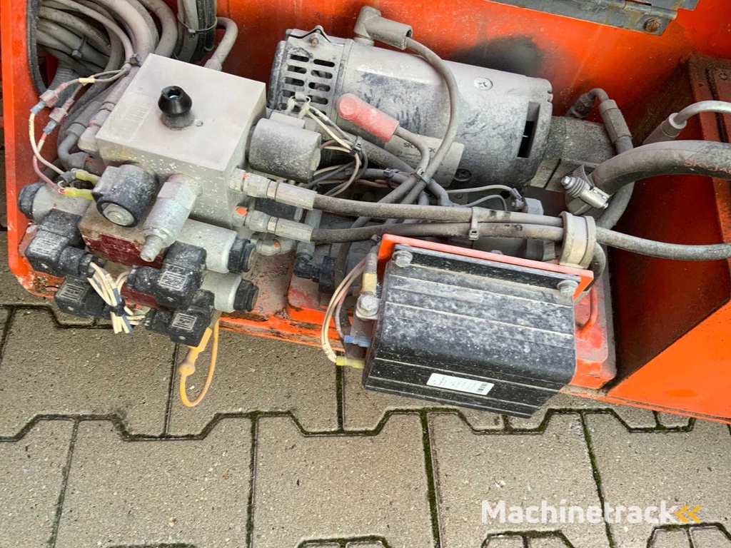 2015 SkyJack SJ III 3220 Hubarbeitsbühne