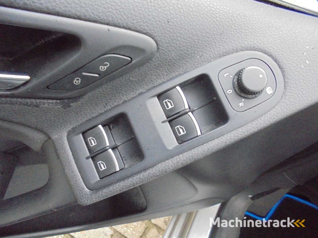 Volkswagen - 2012 - Golf Cabriolet - 1.2 TSI BlueMotion - PKW