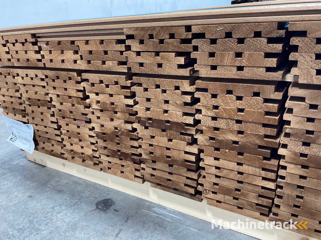 ThermoWood Ayous Rib3 Verkleidung 390x14,5x2,2 cm (30x)