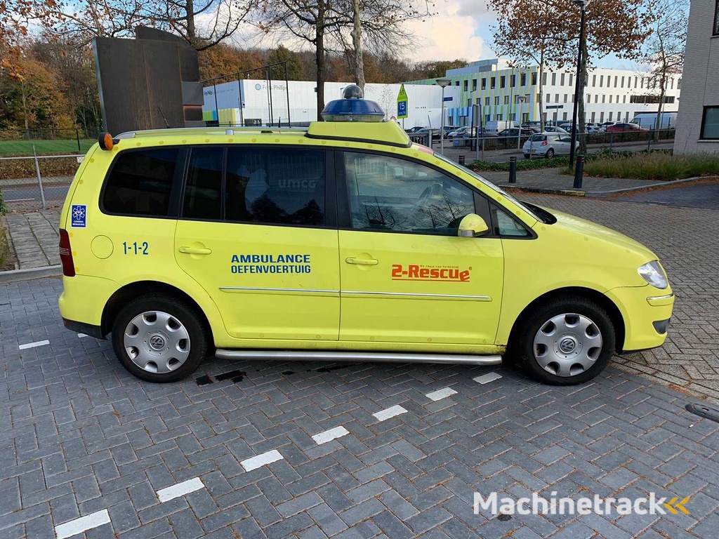 Volkswagen - 2007 - Touran - 2.0 TDI Highline - 77-ZB-JK