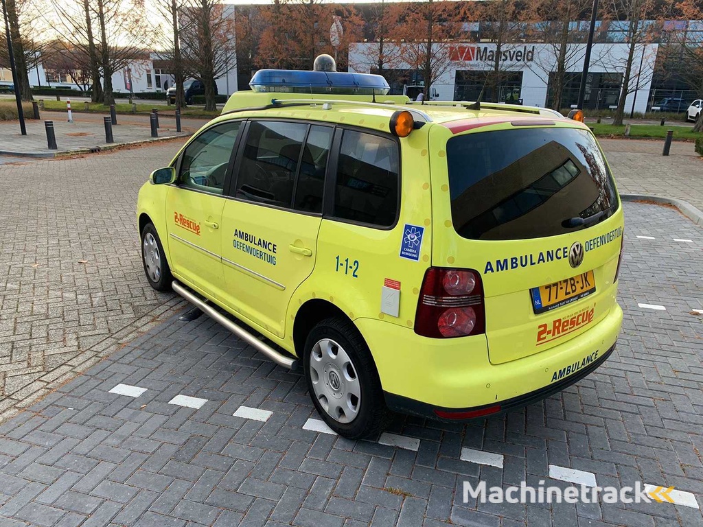 Volkswagen - 2007 - Touran - 2.0 TDI Highline - 77-ZB-JK