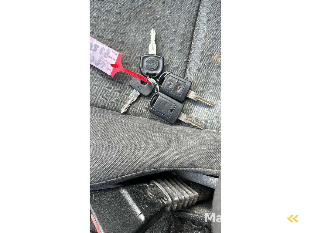 Opel - 2002 - Corsa - 1.2-16V Komfort - 83-SKD-1