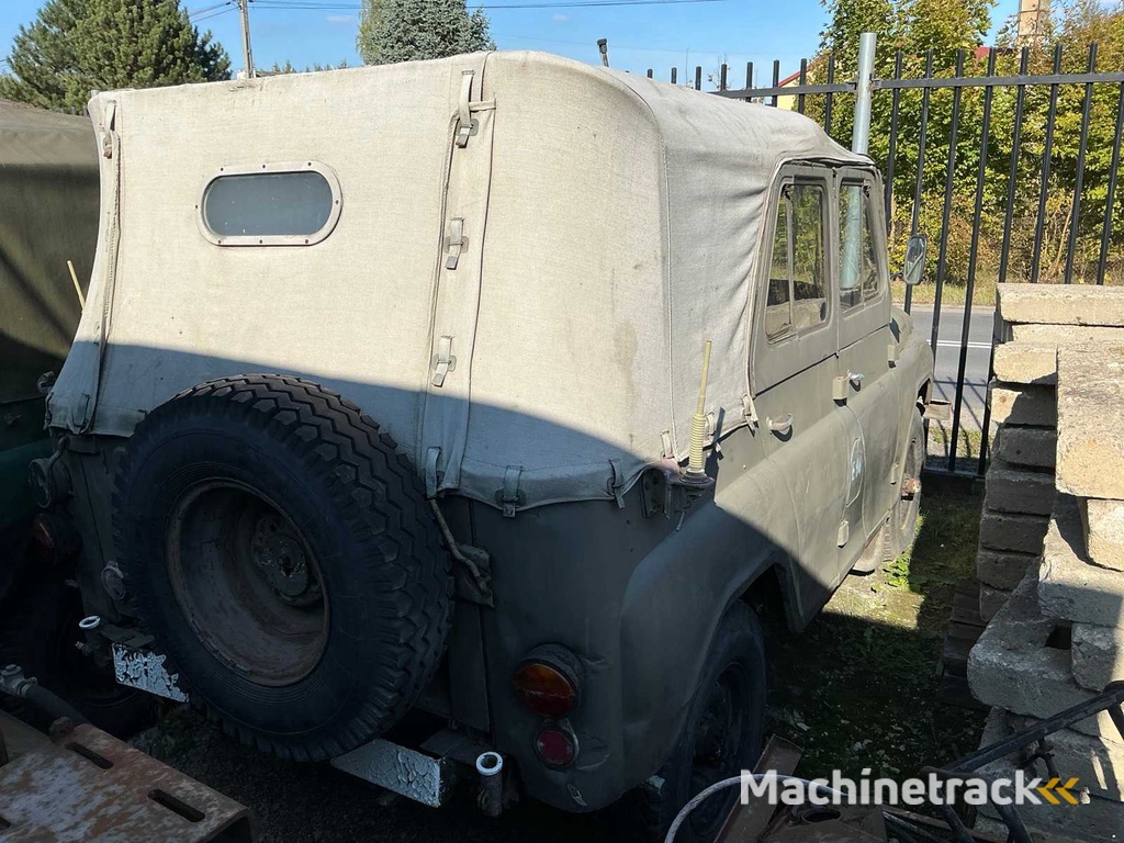 1975 UAZ 469B Geländewagen