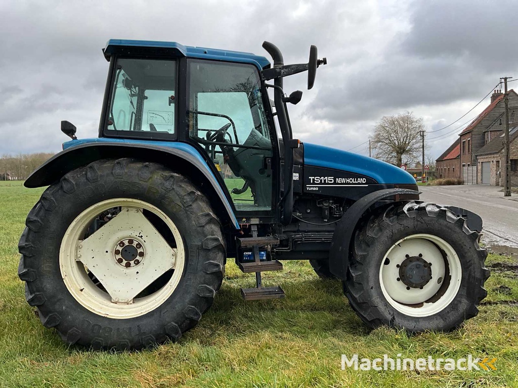 1999 New Holland TS115 Vierwielaangedreven landbouwtractor