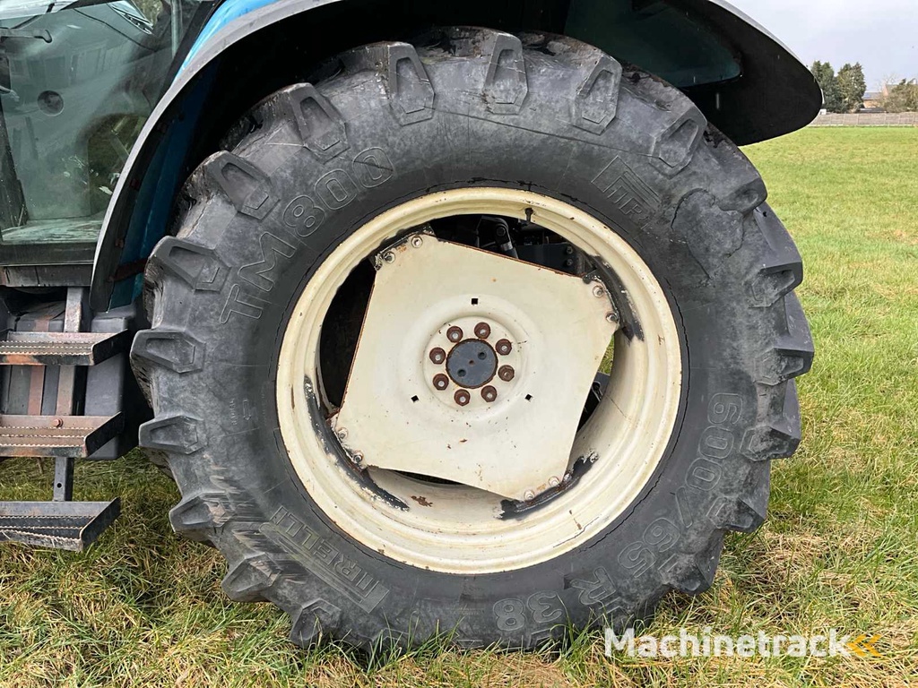 1999 New Holland TS115 Vierwielaangedreven landbouwtractor