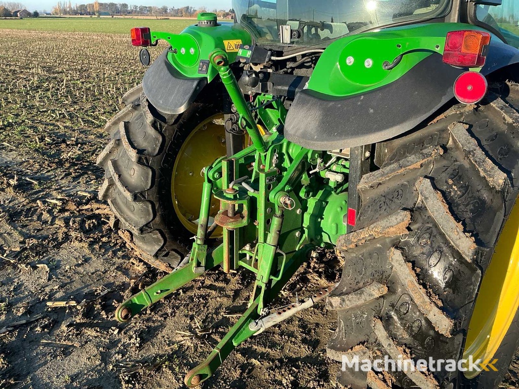 2017 John Deere 4049R landbouwtractor