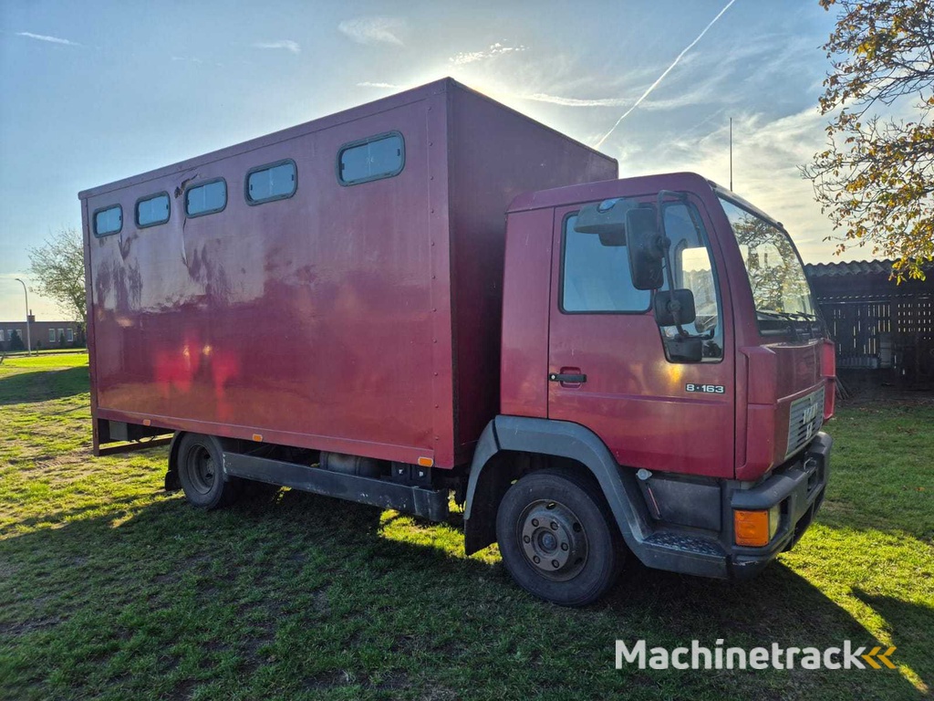 MAN L 75F Horse trailer 1994