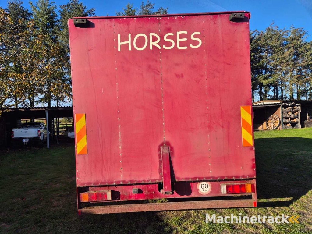MAN L 75F Horse trailer 1994