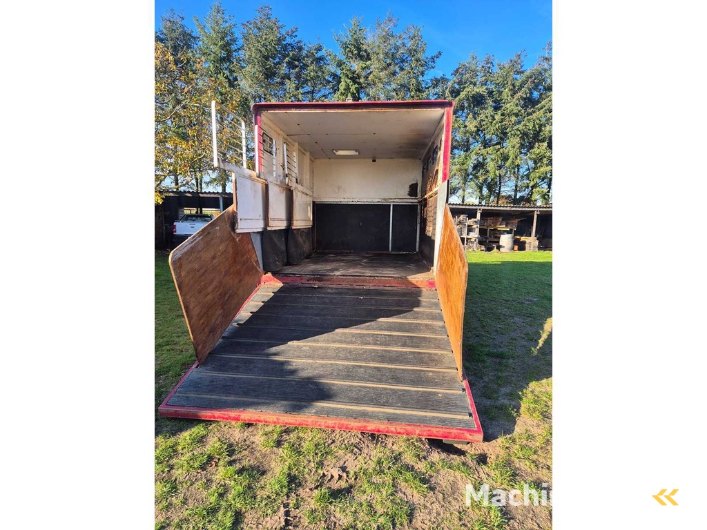 MAN L 75F Horse trailer 1994