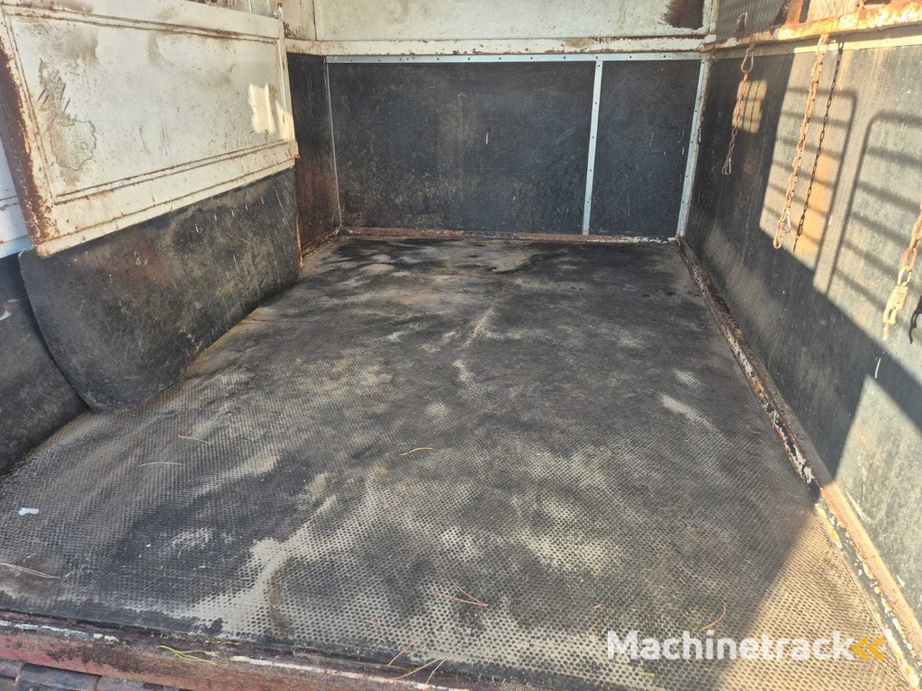 MAN L 75F Horse trailer 1994