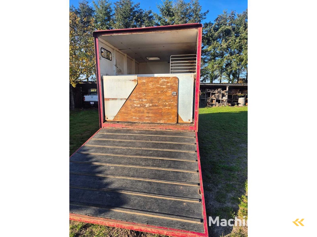 MAN L 75F Horse trailer 1994