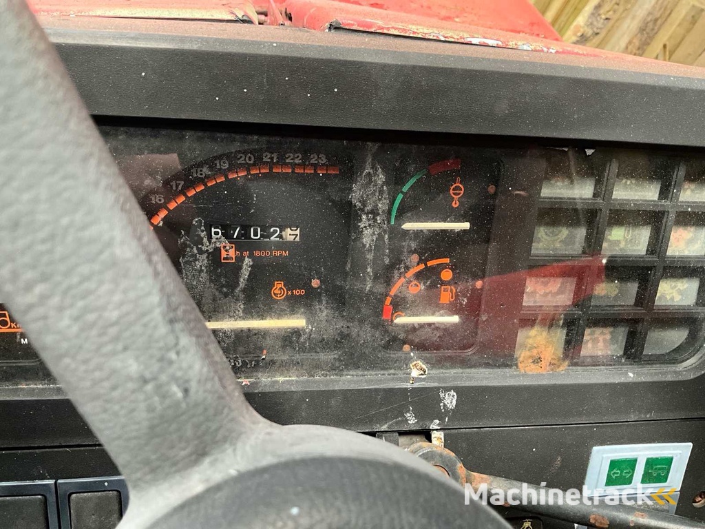 1986 Massey-Ferguson 355 4WD landbouwtractor