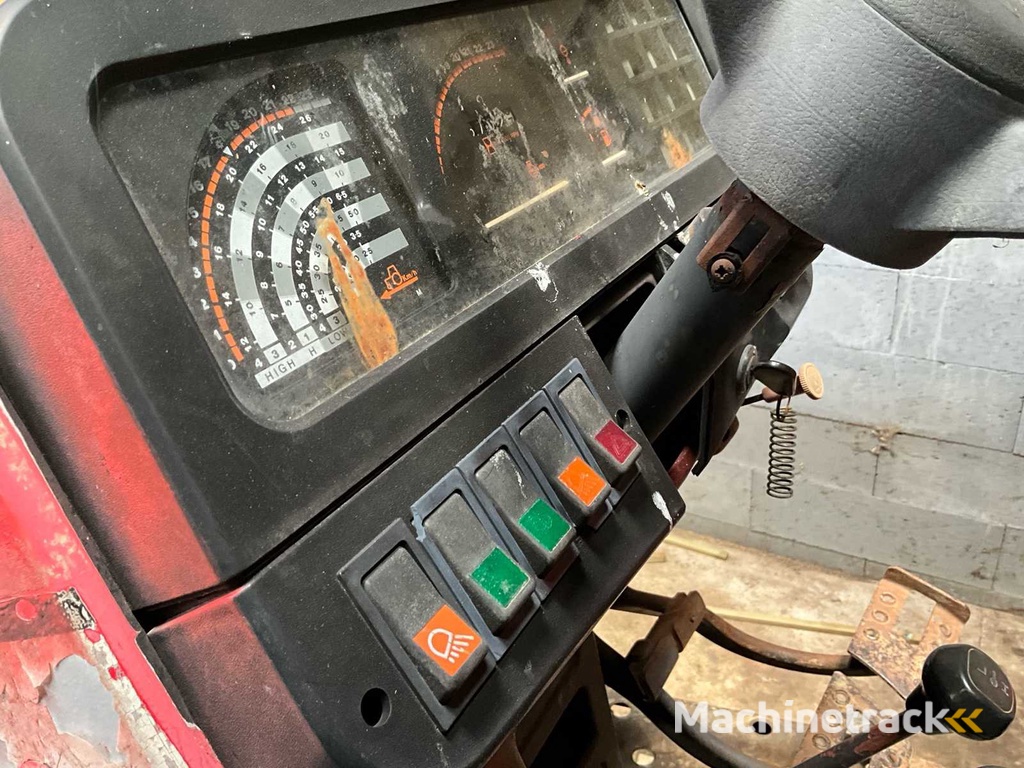 1986 Massey-Ferguson 355 4WD landbouwtractor