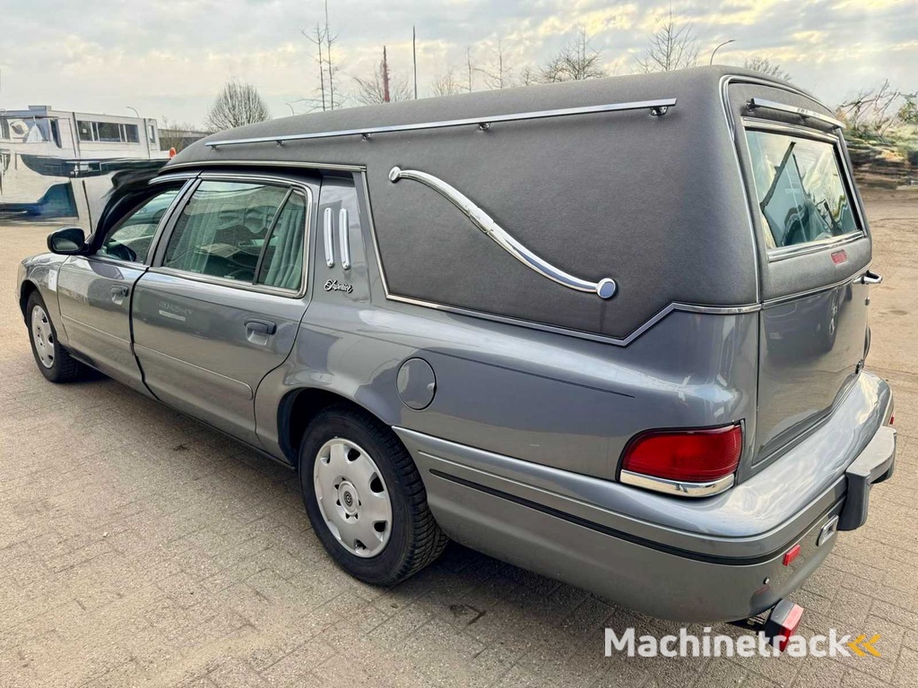 1999 Ford Crown Victoria lijkwagen - automaat - 68500km