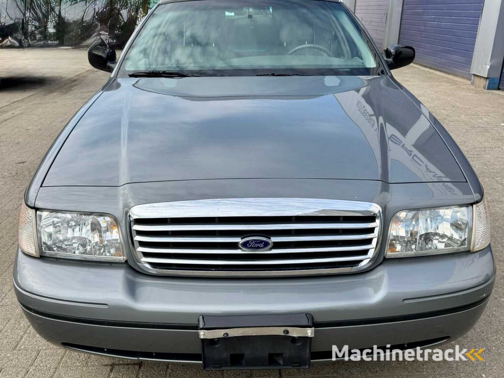 1999 Ford Crown Victoria lijkwagen - automaat - 68500km