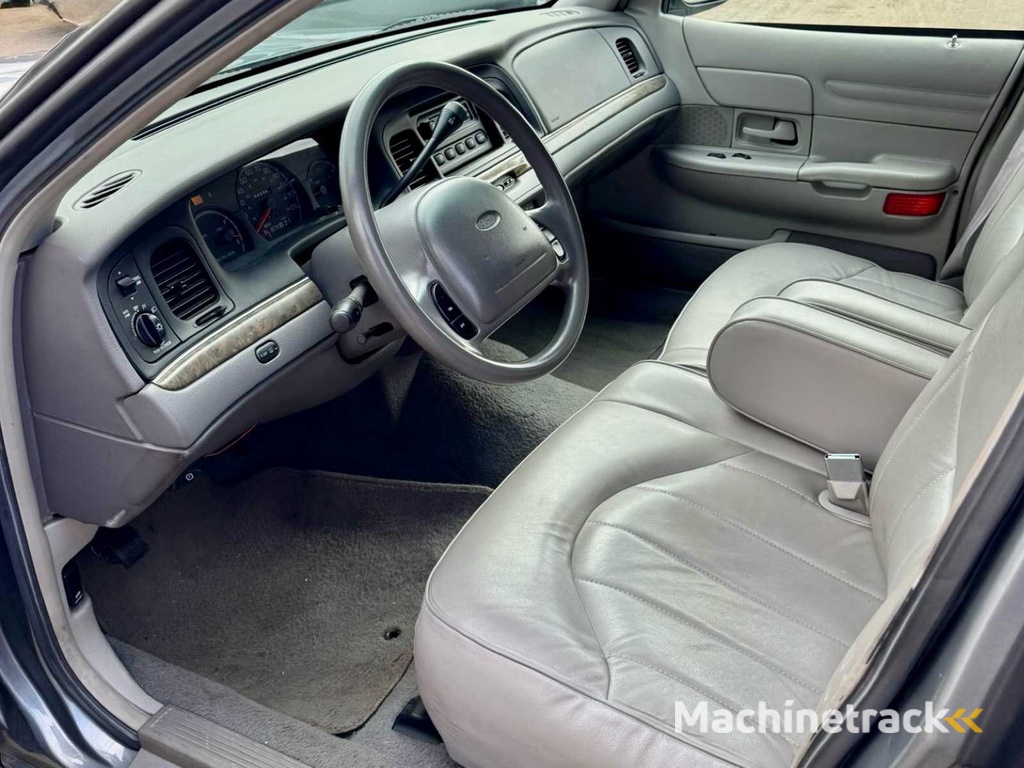 1999 Ford Crown Victoria lijkwagen - automaat - 68500km