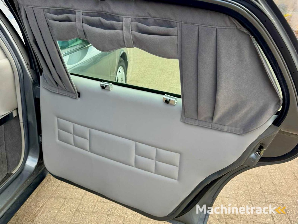 1999 Ford Crown Victoria lijkwagen - automaat - 68500km