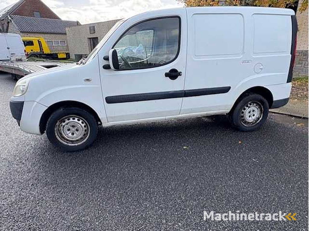 Fiat - Doblò - 1.3 MJ SX - Car - 2009