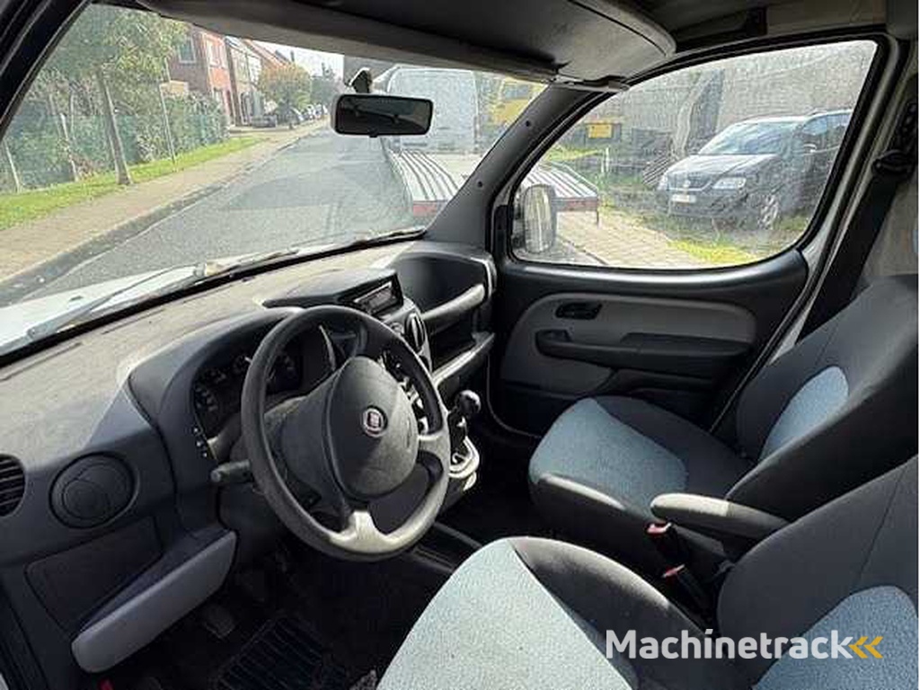 Fiat - Doblò - 1.3 MJ SX - Car - 2009
