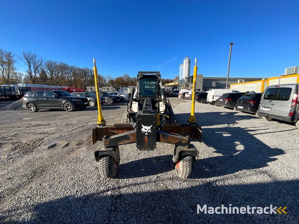2020 Bobcat T 870 + Trimble Guided + Grader 108