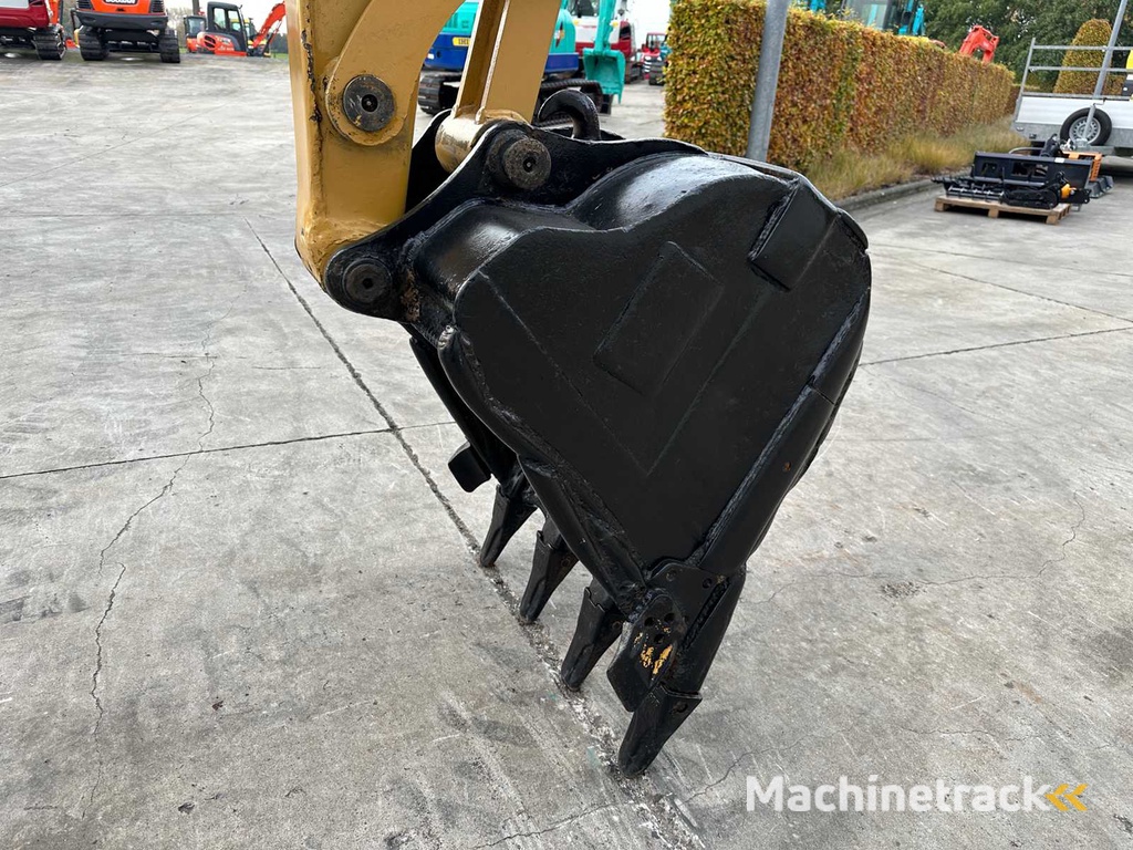 Caterpillar - 2011 - 306 - Midigraafmachine