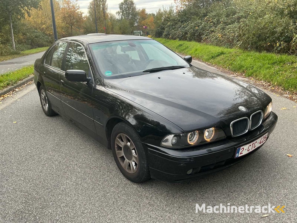 BMW 520 aus dem Baujahr 2001