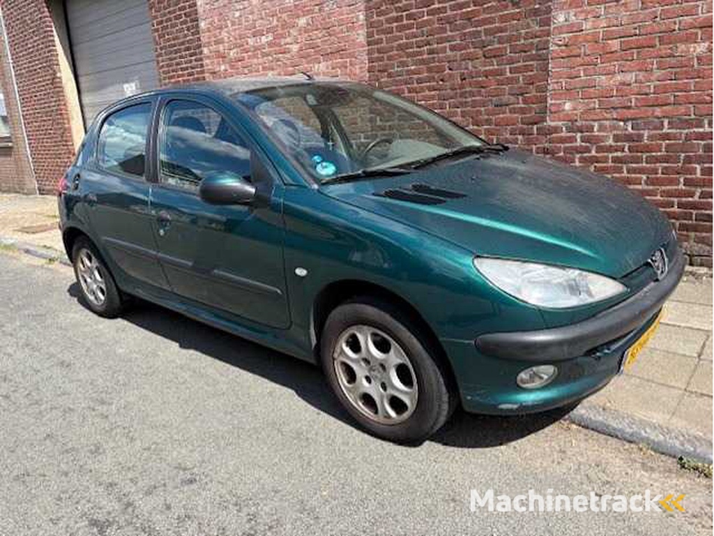 Peugeot - 206 - 1.4 Gentry - Car - 2001