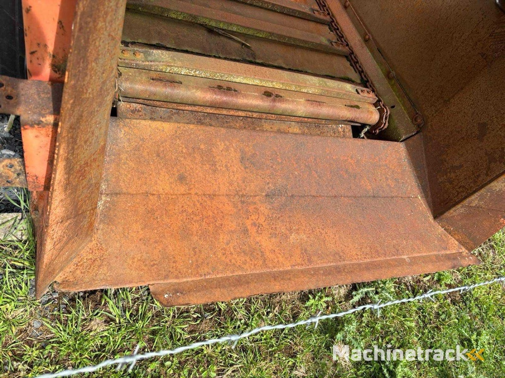 2004 Kuhn Altor 4560 Stroblazer