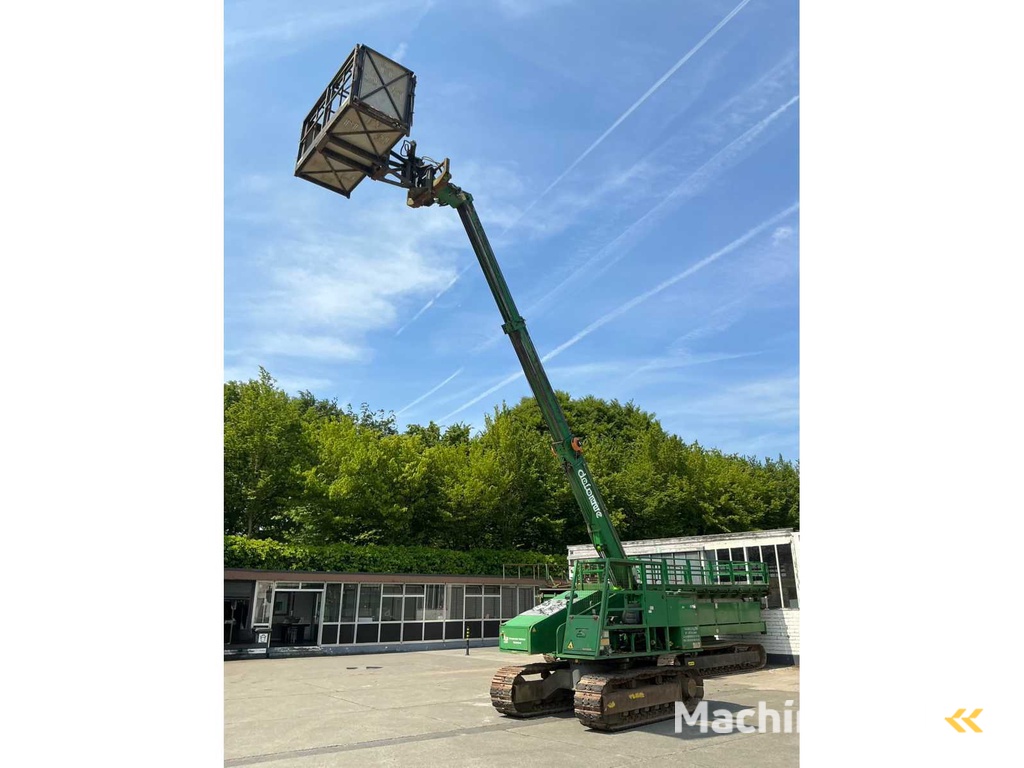 2003 Teleskoplader auf Raupen - Kabine & Fernbedienung