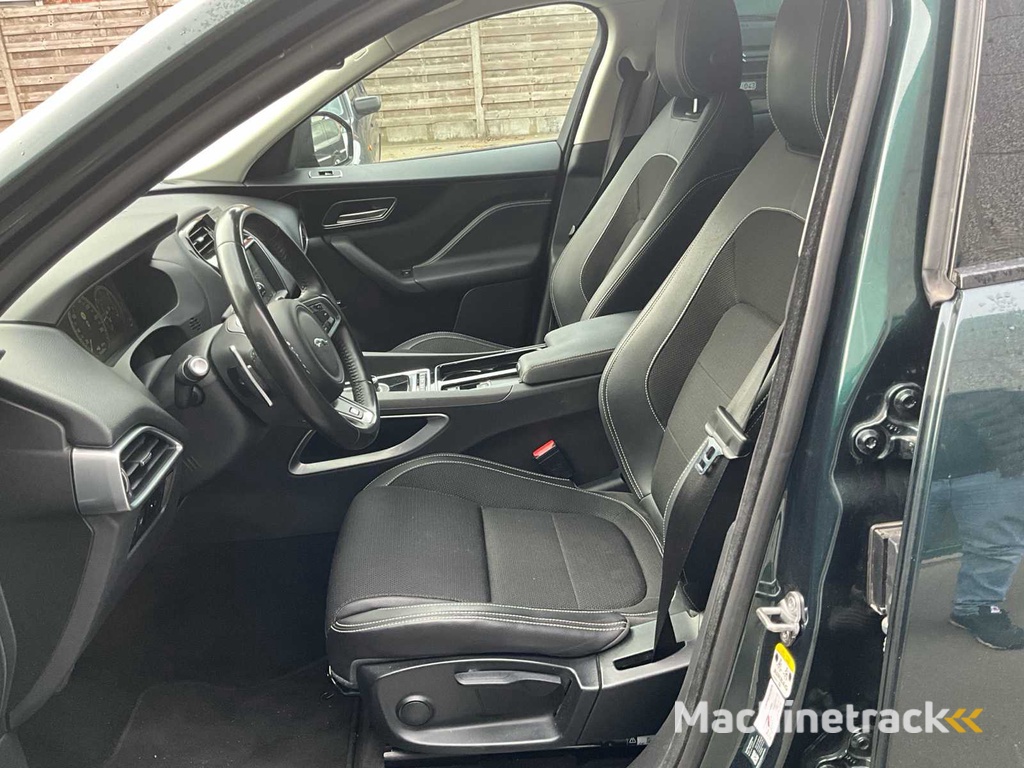 2017 Jaguar F-Pace R Sport Pkw