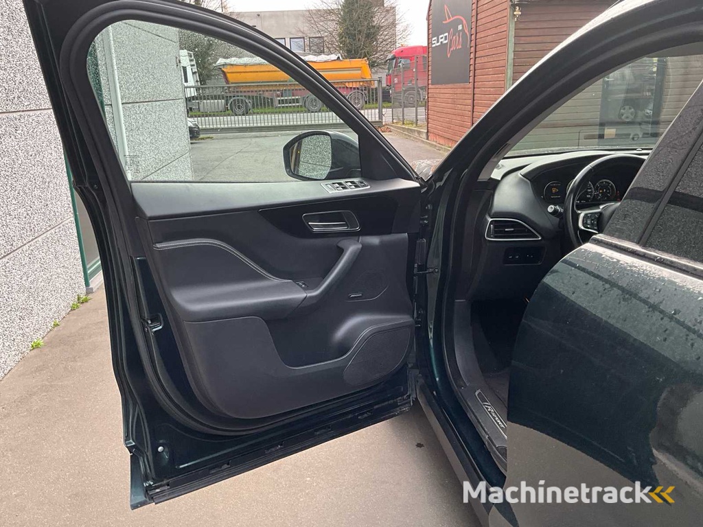 2017 Jaguar F-Pace R Sport Pkw