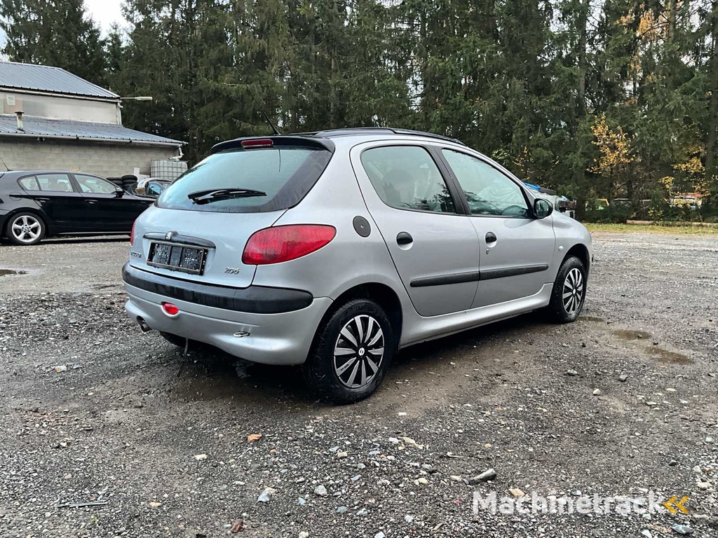 2000 Peugeot 206 Car