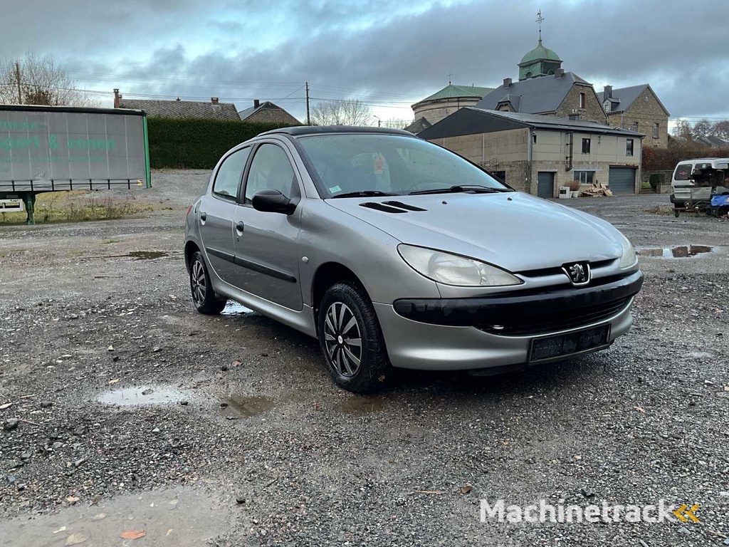 2000 Peugeot 206 Car