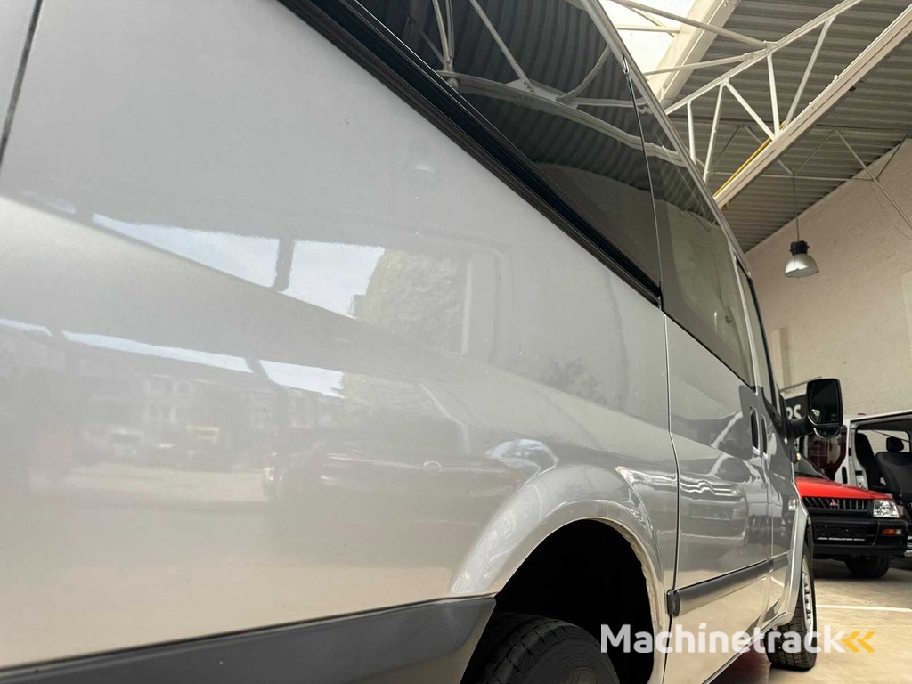 2007 Ford Transit 8+1-Sitzer Minibus