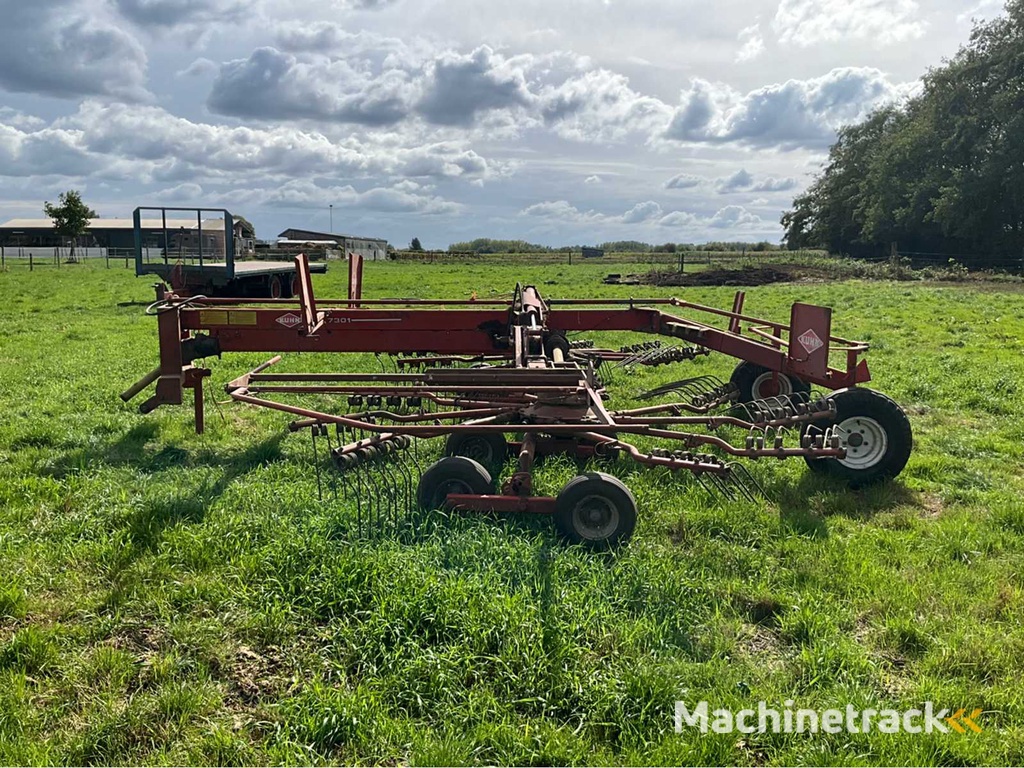 Kuhn GA 7301 Trailed Circle Rake