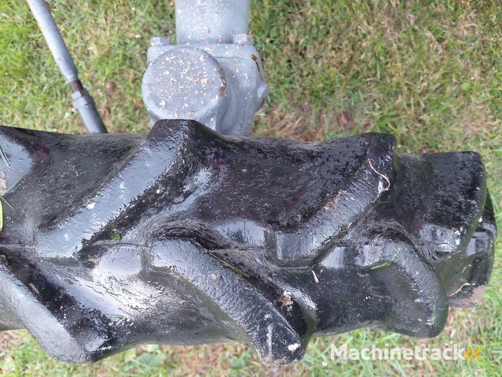 Shibaura P21F All-Wheel Drive Mini Tractor