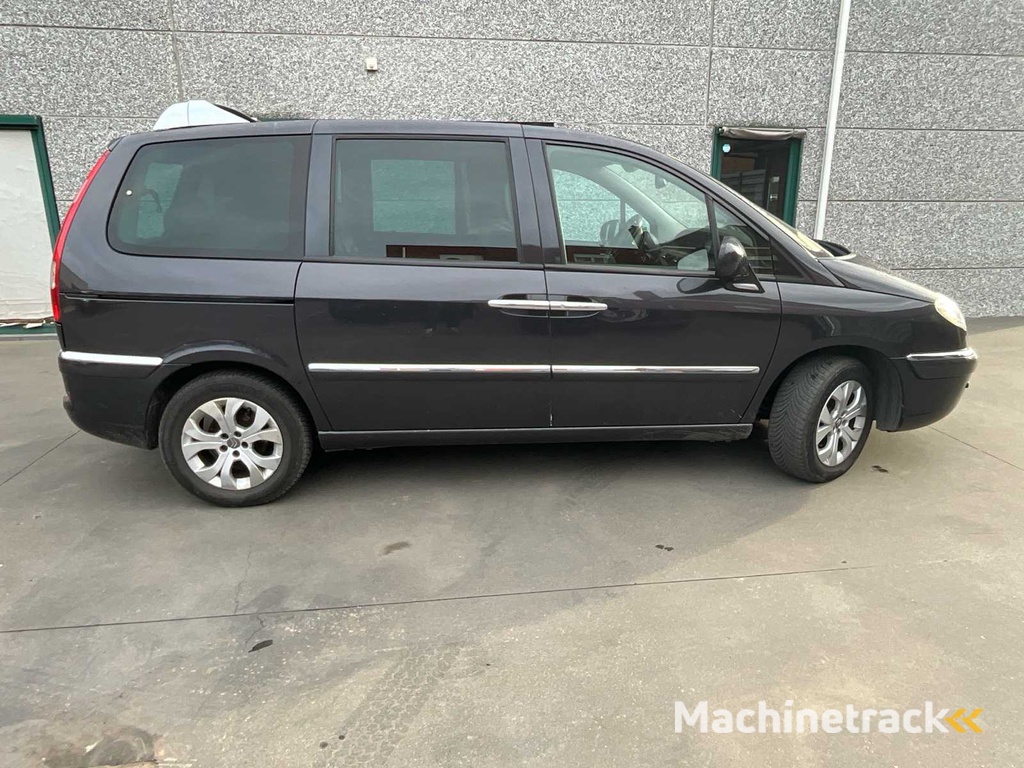 2011 Citroën C8 Passenger car