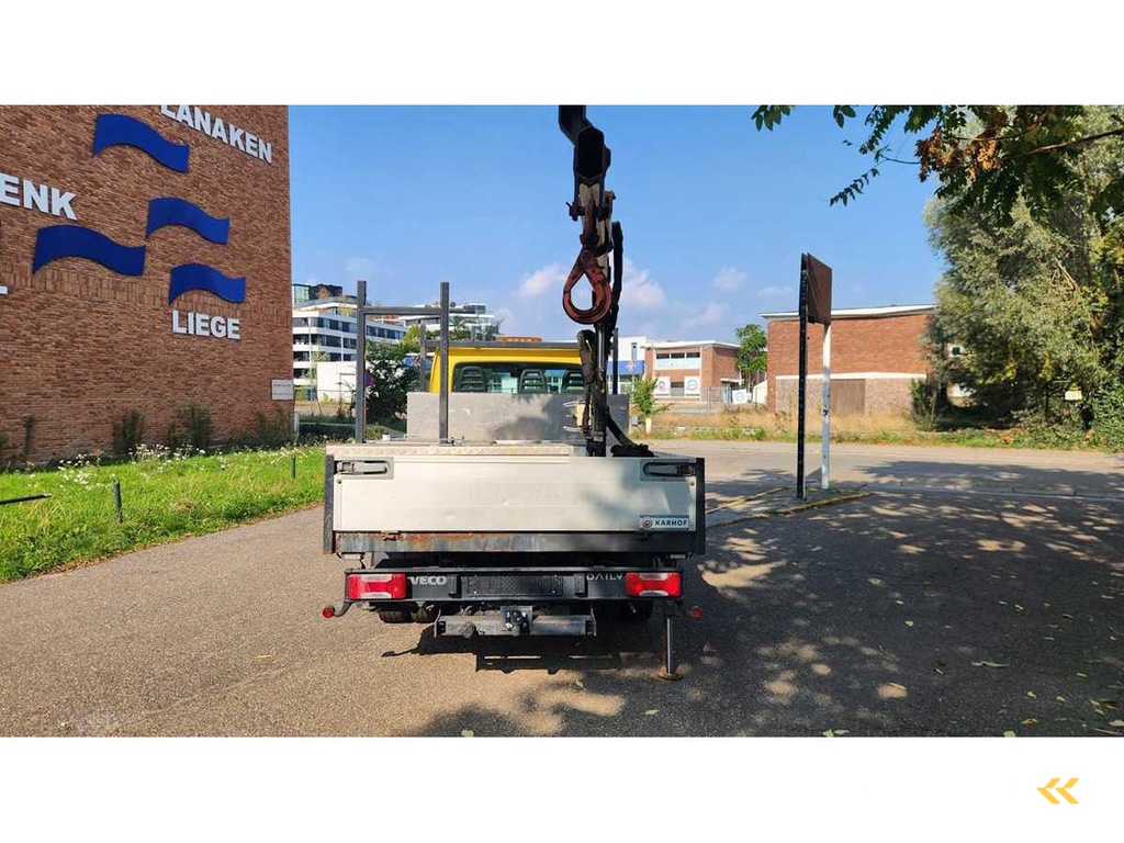 2013 Iveco 40C14G 3.0D Truck with crane 111.560km