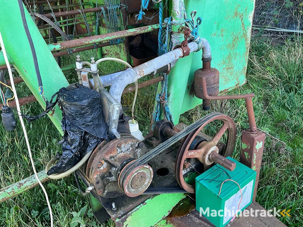 Milking machine Milking system