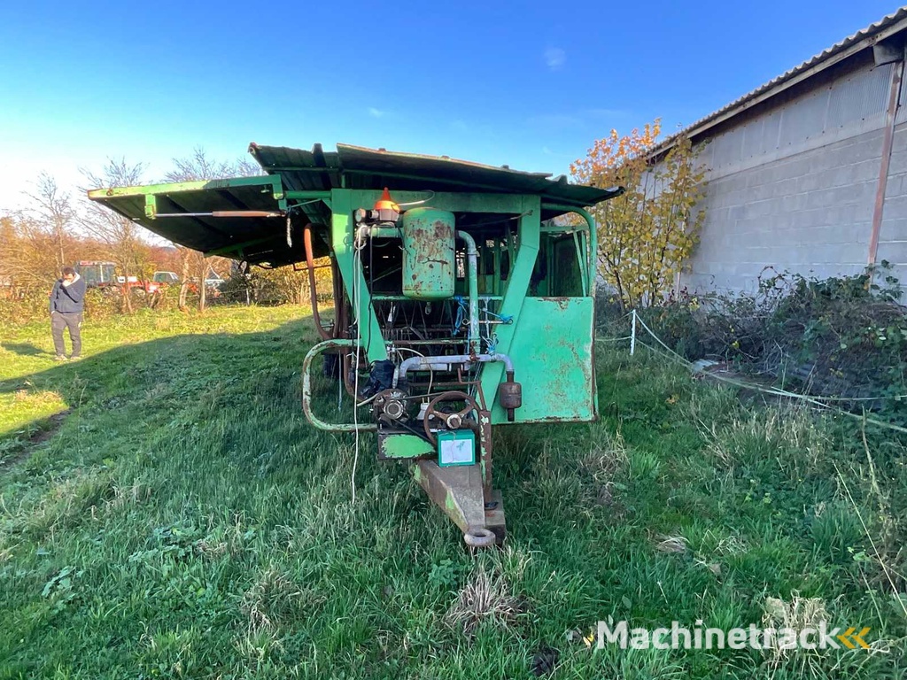 Milking machine Milking system