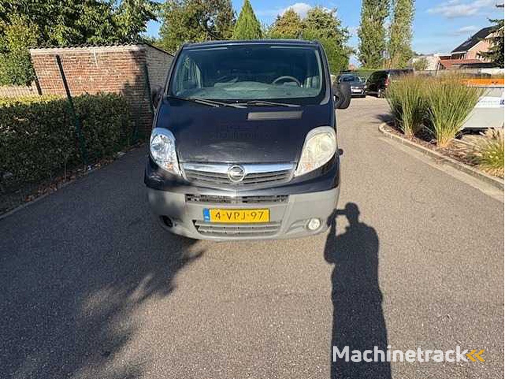 Opel - Vivaro - 2.0 CDTI L2H1 - Car - 2011