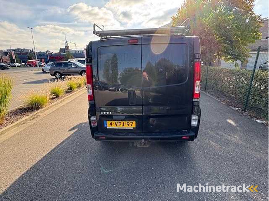 Opel - Vivaro - 2.0 CDTI L2H1 - Car - 2011