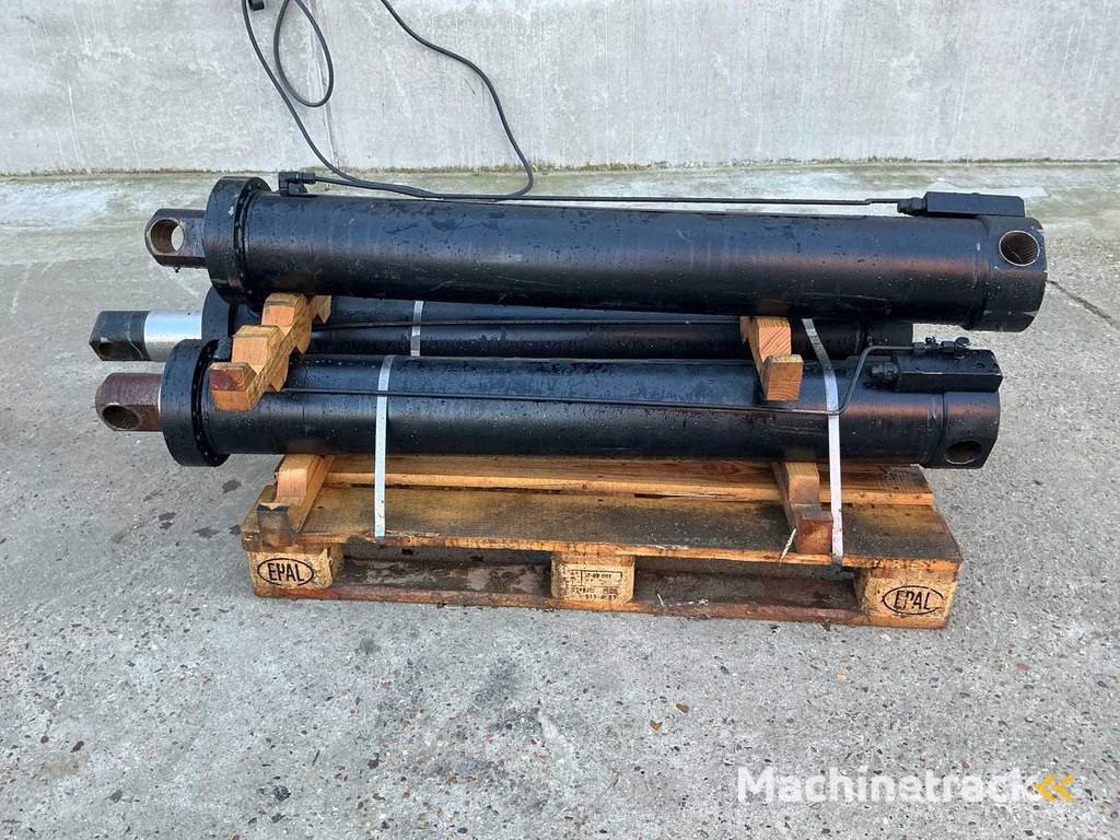 3x lifting cylinder 1400mm