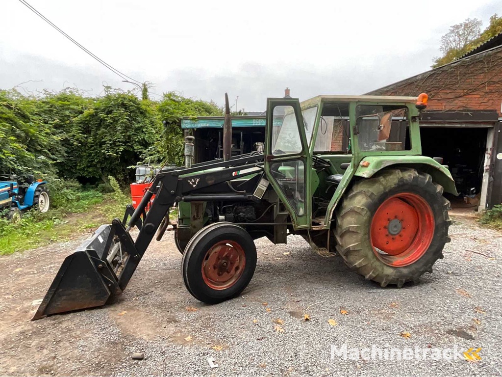 1975 Fendt Farmer 106S Turbomatik with front loader