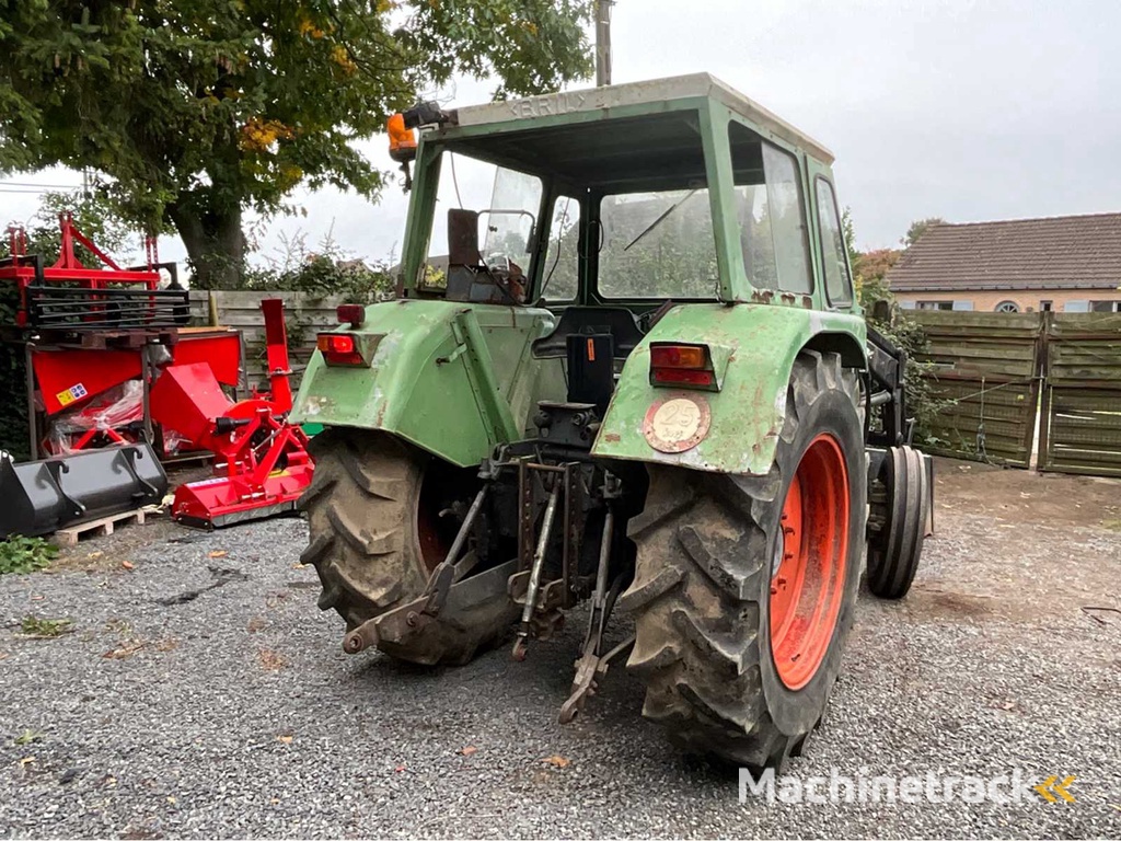 1975 Fendt Farmer 106S Turbomatik with front loader