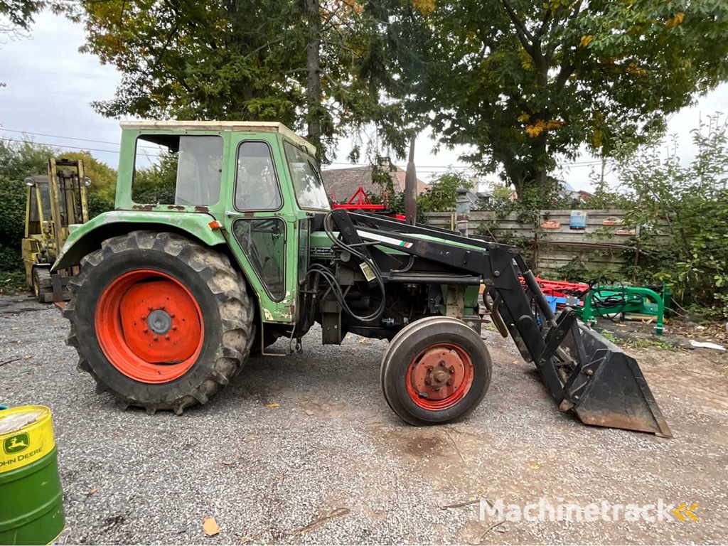 1975 Fendt Farmer 106S Turbomatik with front loader