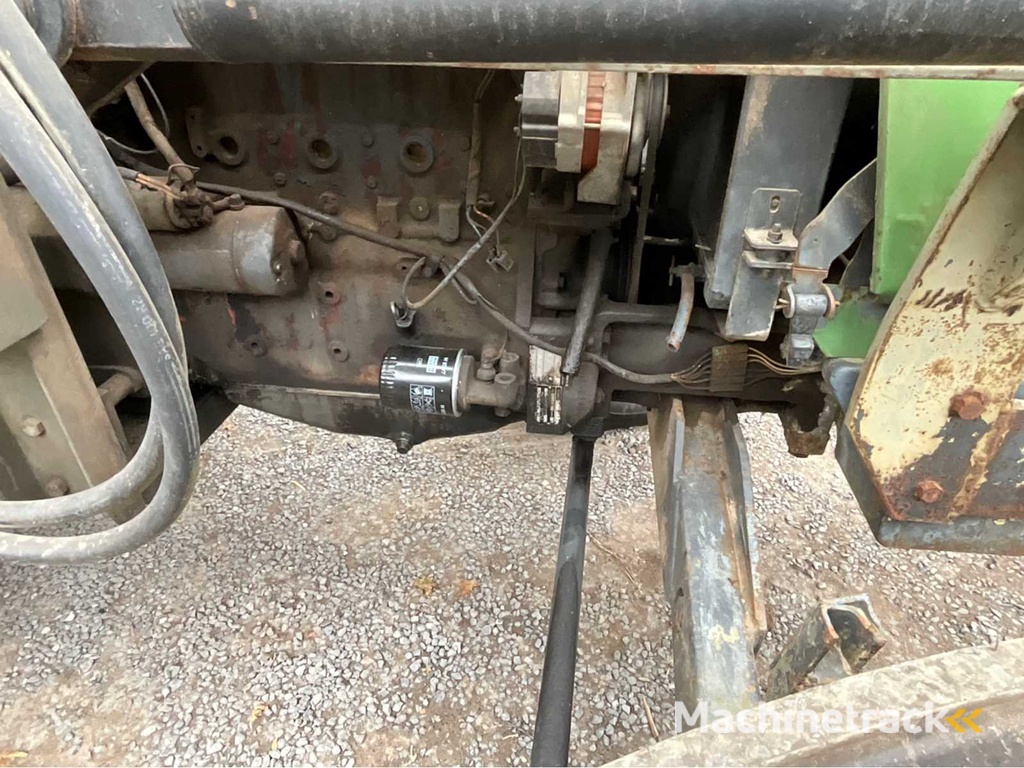 1975 Fendt Farmer 106S Turbomatik with front loader