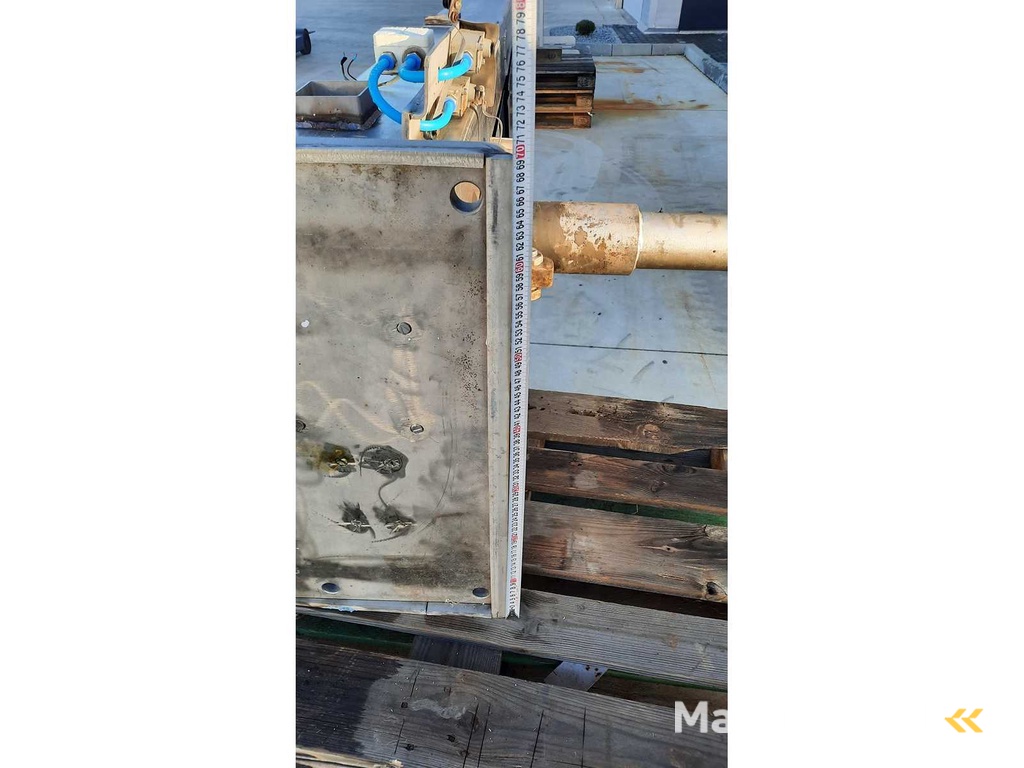 CFS - 1000S - Pallet/Box tipper - 2005